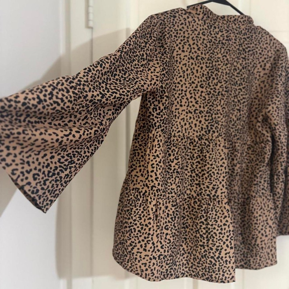 TUCKERNUCK | Tan Black Leopard Print Tiered Babydoll Blouse Size S - Picture 7 of 7